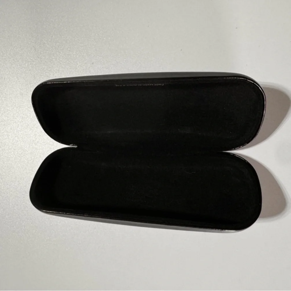 SAKS FIFTH🔥AVENUE Designer Black Leather Hard Clam Shell Eyeglass Sunglass Case